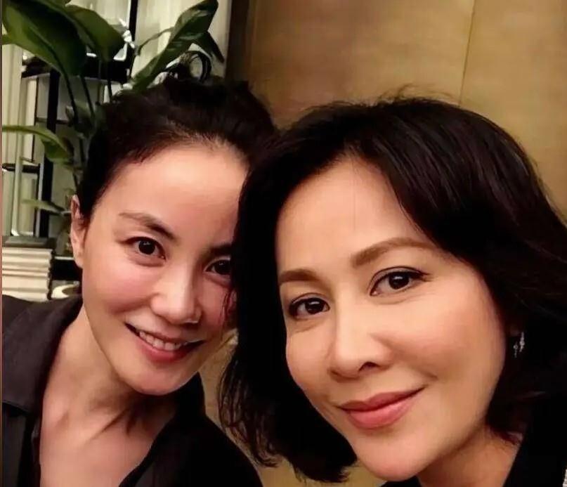 一个被窝睡不出两类人，一路繁花刘嘉玲口碑暴涨，王菲也沾光(图4)