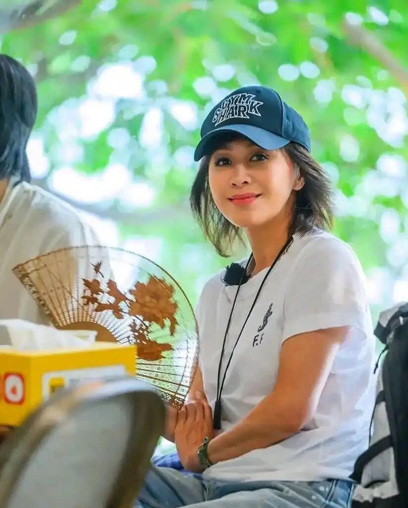 一个被窝睡不出两类人，一路繁花刘嘉玲口碑暴涨，王菲也沾光(图7)