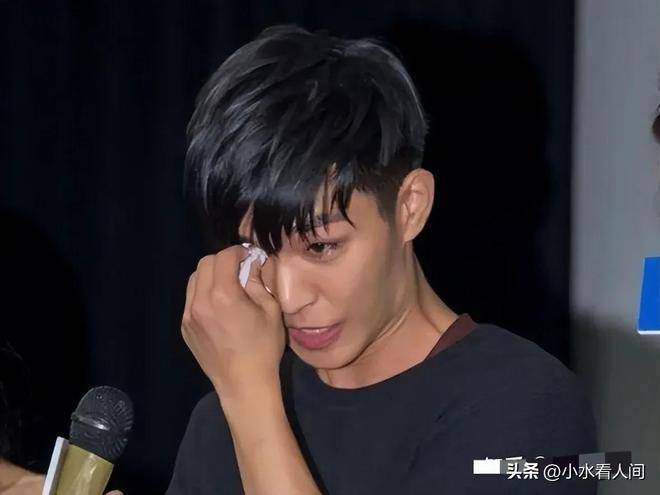 交往150人,偷拍私密视频,顶流男明星自曝丑闻大瓜(图7) 交往150人,偷拍私密视频,顶流男明星自曝丑闻大瓜(图7)