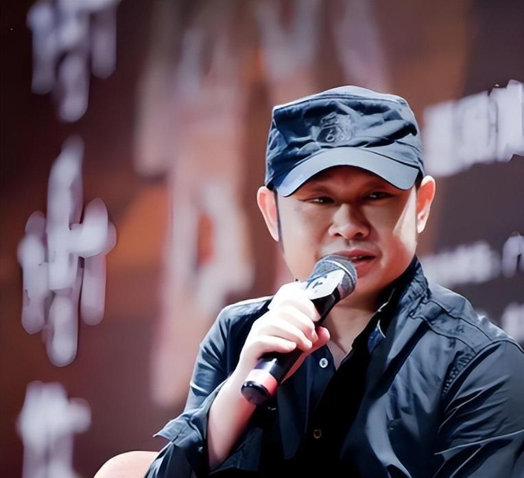 想不到2025仅剩1天，刀郎迎三大喜讯，让云朵和整个娱乐圈沉默了(图2)