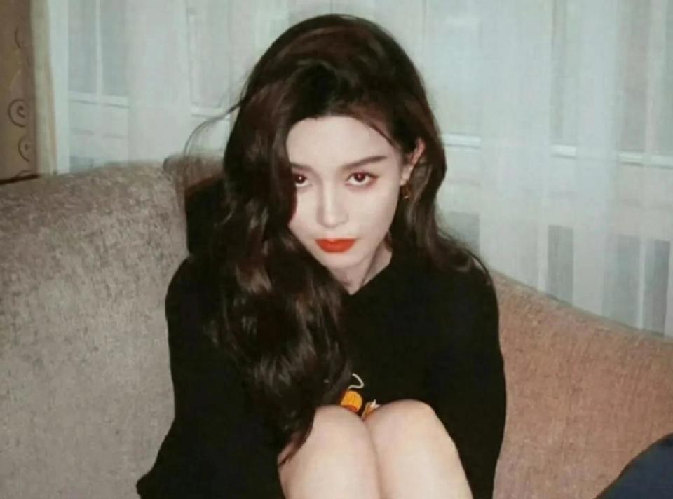 文咏珊产后状态被爆：这是真的完全看不出来孕育过，状态比之前更好了(图1)