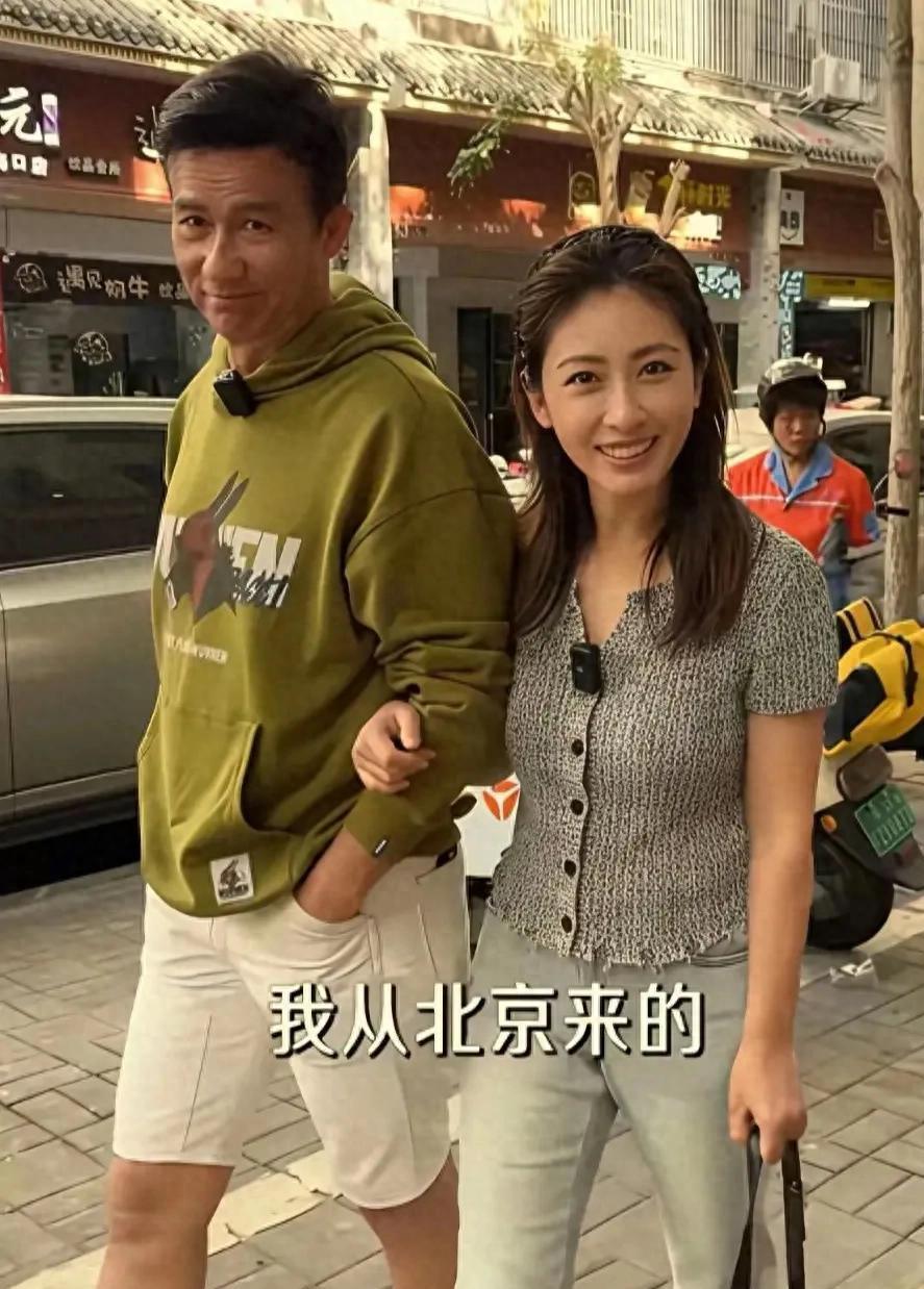66岁李子雄与43岁王雅琦，相差二十余岁，却是一对超幸福的夫妻！(图3)