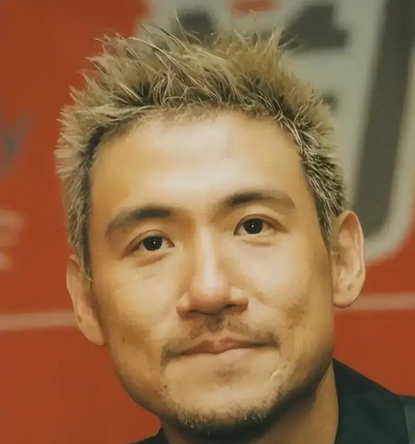 64岁张学友手掌诡异蜡黄,排除沾染香灰,医生的话让无数粉丝破防(图2) 64岁张学友手掌诡异蜡黄,排除沾染香灰,医生的话让无数粉丝破防(图2)