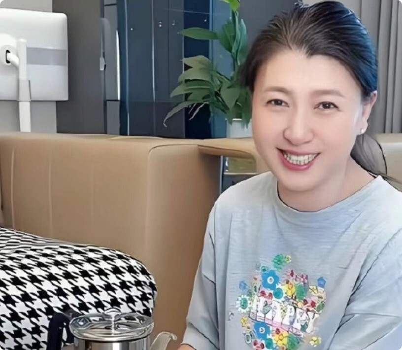 “一年没80万在北京没法过?”闫学晶一句话,刺痛了多少普通人?(图4) “一年没80万在北京没法过?”闫学晶一句话,刺痛了多少普通人?(图4)