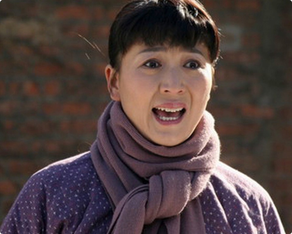 “一年没80万在北京没法过?”闫学晶一句话,刺痛了多少普通人?(图13) “一年没80万在北京没法过?”闫学晶一句话,刺痛了多少普通人?(图13)