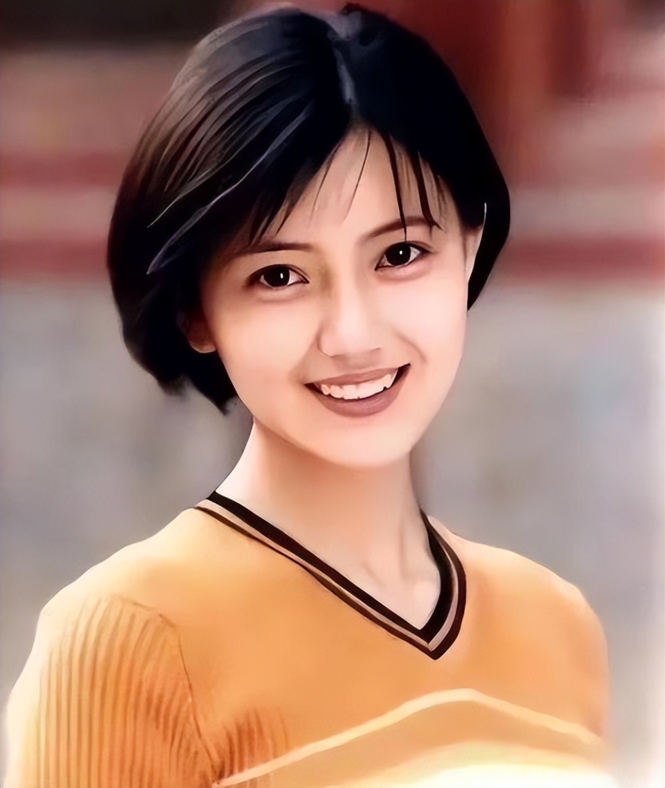 高圆圆断崖式衰老？惊艳四方的“白月光”，也逃不开岁月这把刀(图5)