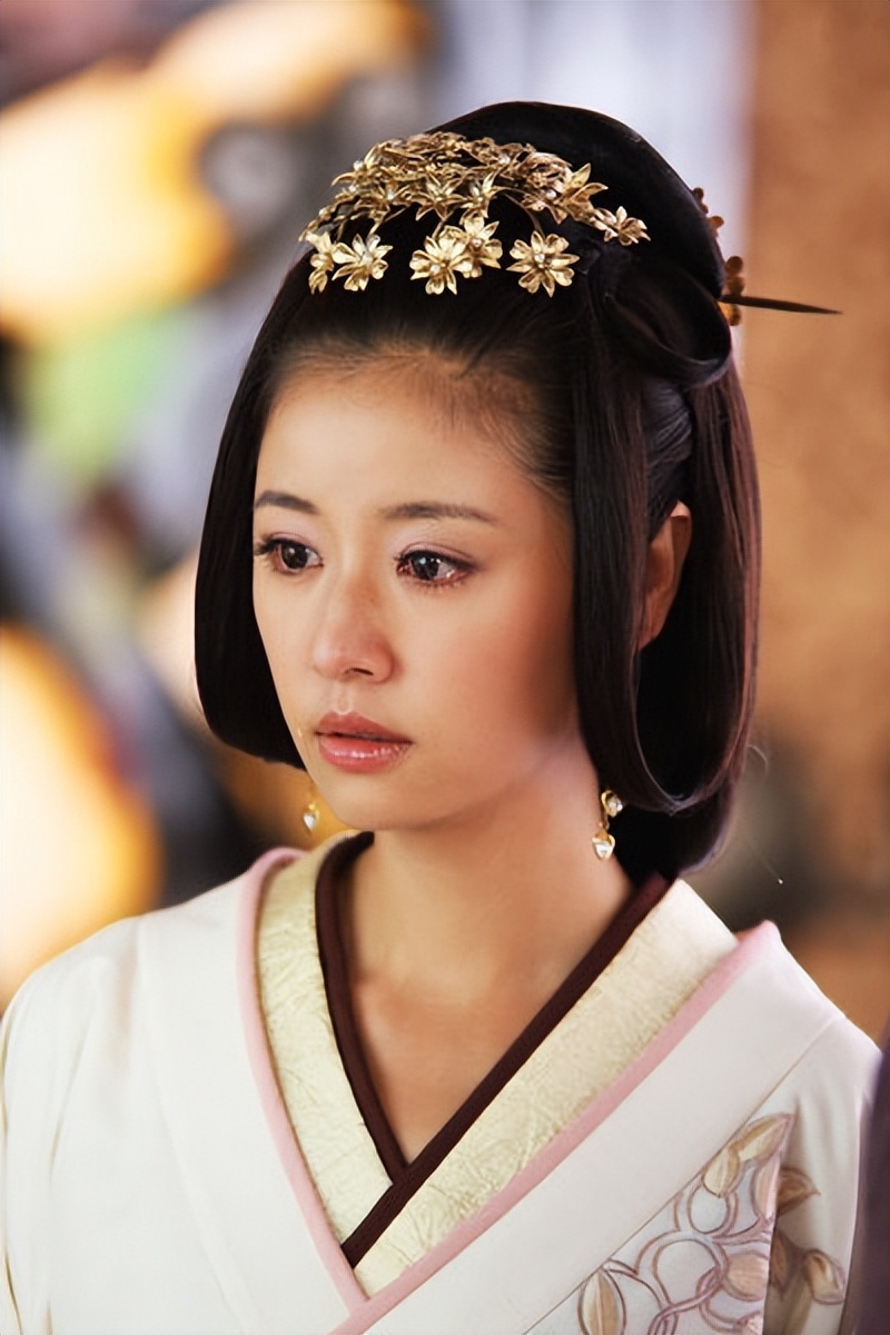 高圆圆断崖式衰老？惊艳四方的“白月光”，也逃不开岁月这把刀(图18)