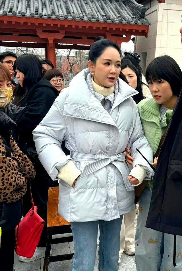 高圆圆断崖式衰老？惊艳四方的“白月光”，也逃不开岁月这把刀(图25)