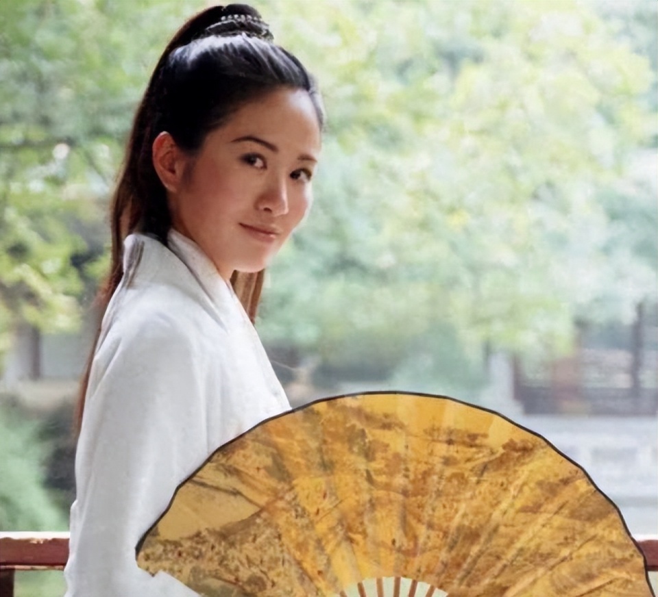 高圆圆断崖式衰老？惊艳四方的“白月光”，也逃不开岁月这把刀(图26)