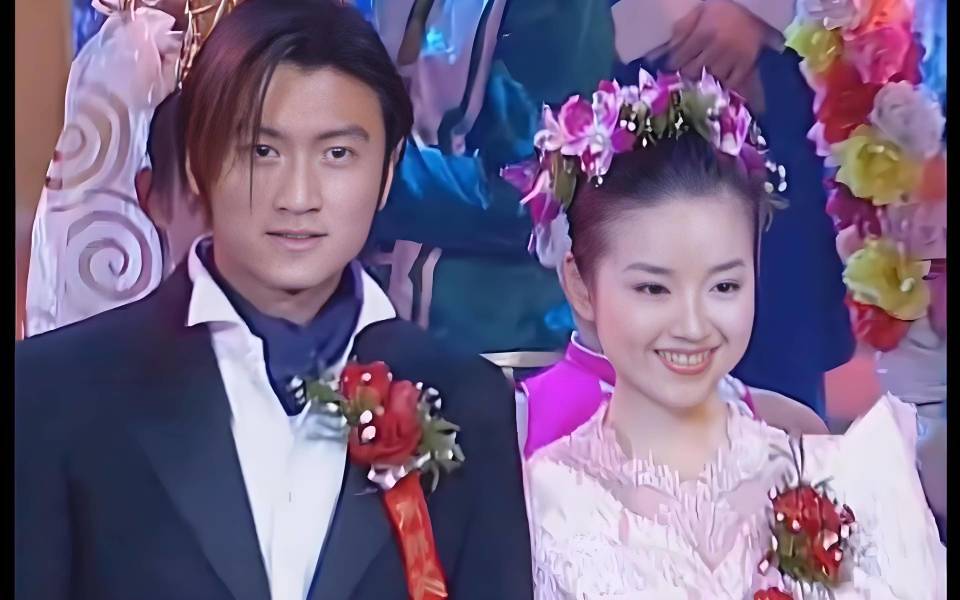 高圆圆断崖式衰老？惊艳四方的“白月光”，也逃不开岁月这把刀(图32)