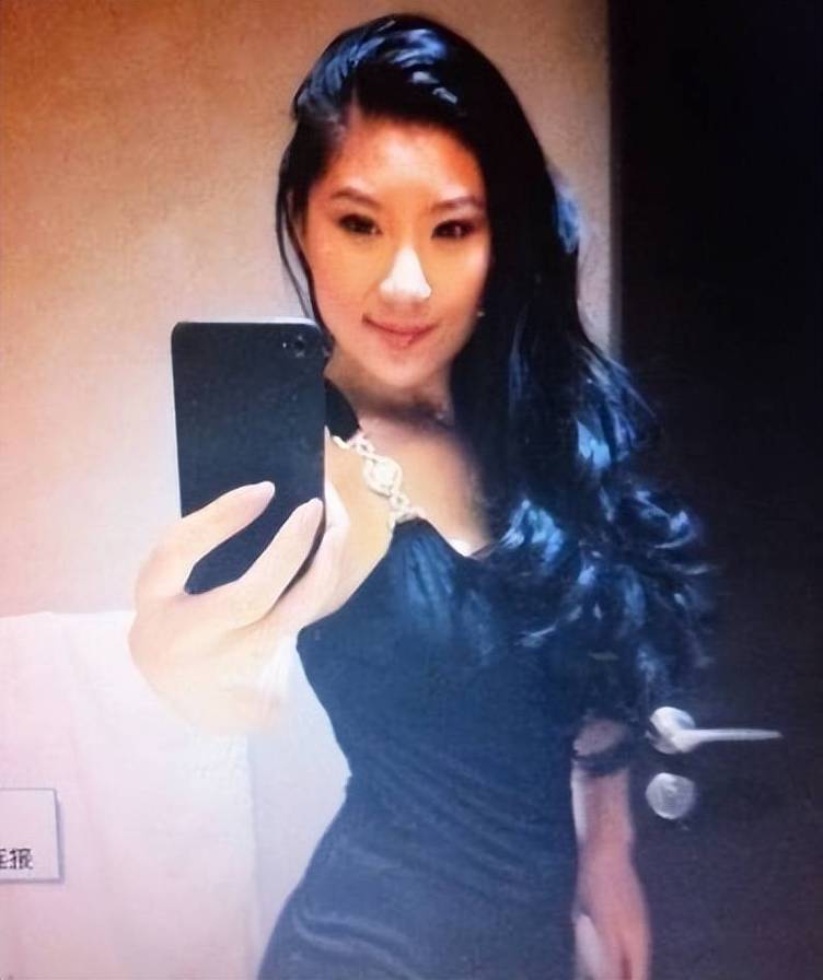 和谢贤分手7年，coco自曝私密事，身材发福走样，腰宽脸胖认不出(图6)