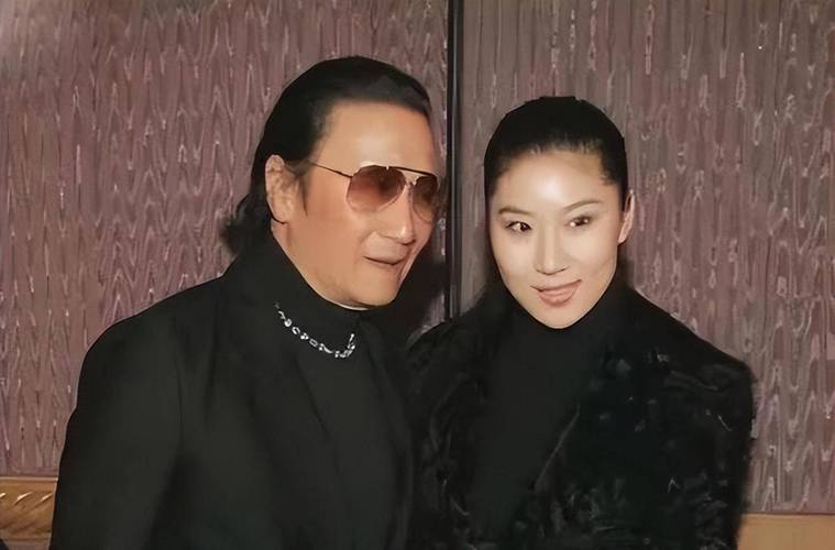 和谢贤分手7年，coco自曝私密事，身材发福走样，腰宽脸胖认不出(图12)