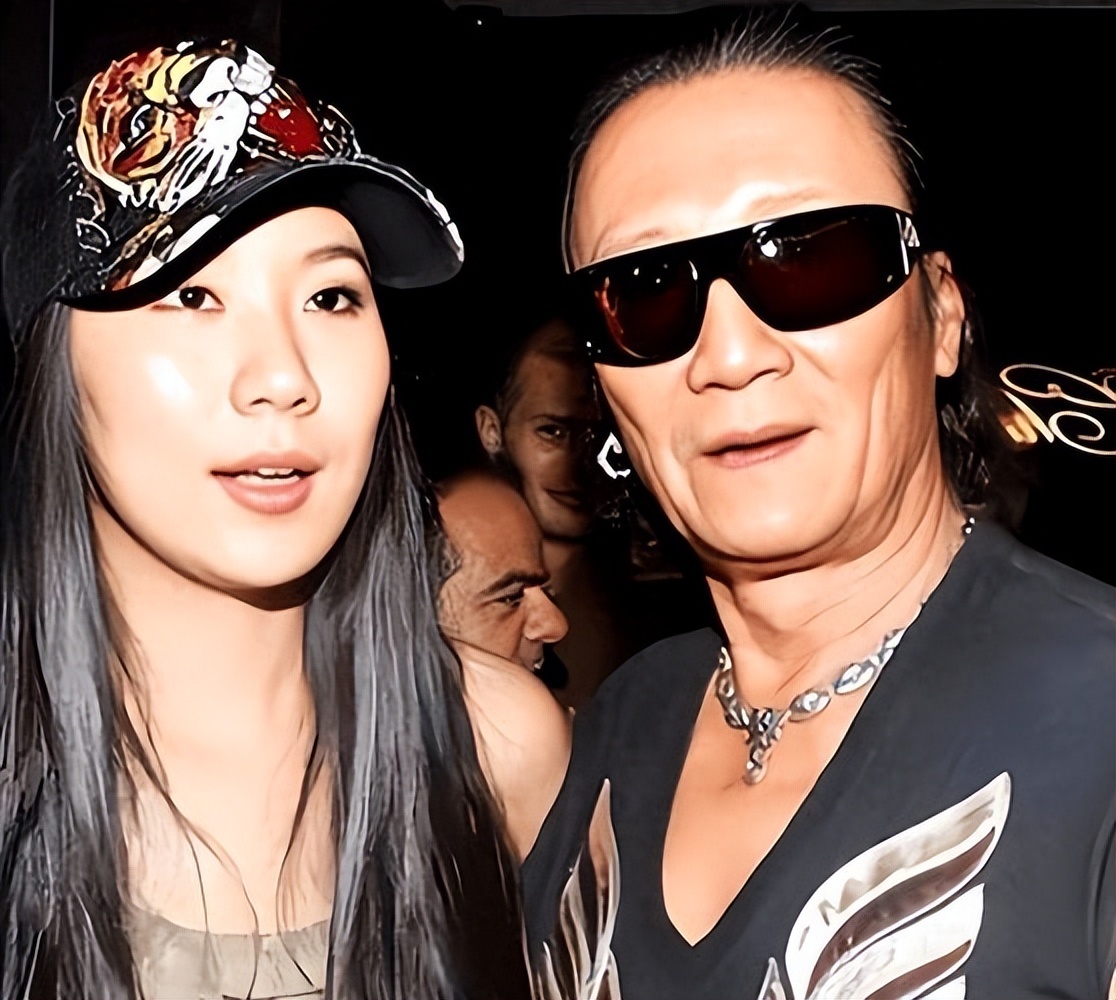 和谢贤分手7年，coco自曝私密事，身材发福走样，腰宽脸胖认不出(图10)