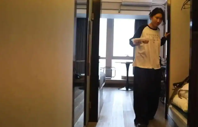 29岁“重生渐冻症女孩”:试药两年,蔡磊相当于给我第二次生命(图1) 29岁“重生渐冻症女孩”:试药两年,蔡磊相当于给我第二次生命(图1)