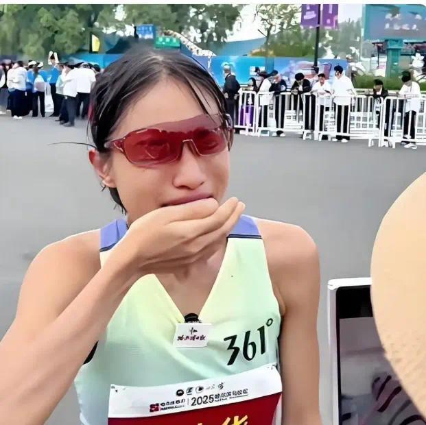 “最快女护士”张水华宣布辞职(图6) “最快女护士”张水华宣布辞职(图6)