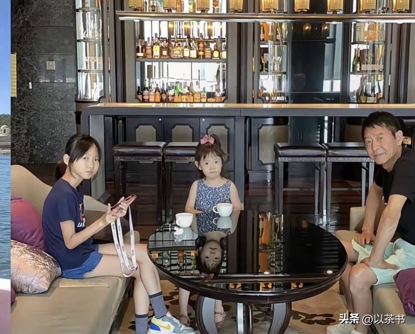 他们是娱乐圈公知的亲兄弟,都是实力派演员,生活状态却截然不同(图12) 他们是娱乐圈公知的亲兄弟,都是实力派演员,生活状态却截然不同(图12)