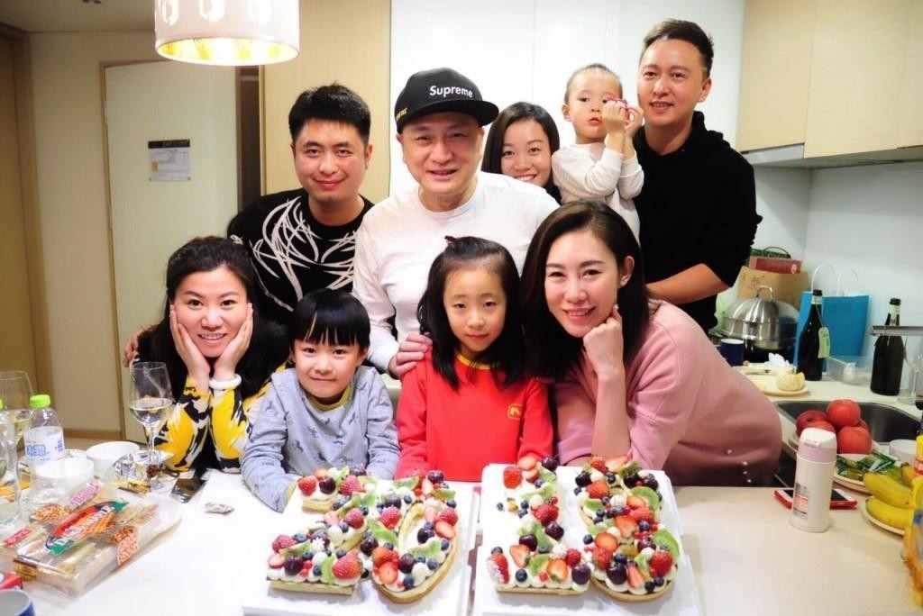 背负“负心汉”之名38年,汤镇业罕见谈翁美玲,挫折让人生更丰富(图8) 背负“负心汉”之名38年,汤镇业罕见谈翁美玲,挫折让人生更丰富(图8)