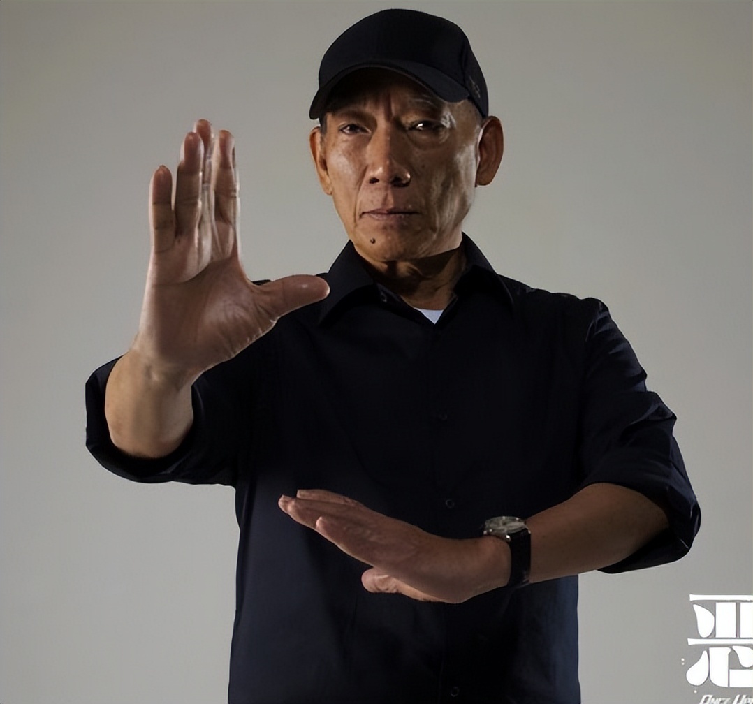 突发!著名演员元旦去世,生前患肺水肿骨瘦如柴,曾参演《功夫》(图4) 突发!著名演员元旦去世,生前患肺水肿骨瘦如柴,曾参演《功夫》(图4)