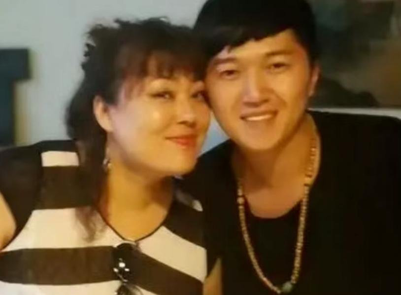 三婚三离,患上癌症,54岁女演员李菁菁晒出近照瘦到认不出!(图14) 三婚三离,患上癌症,54岁女演员李菁菁晒出近照瘦到认不出!(图14)