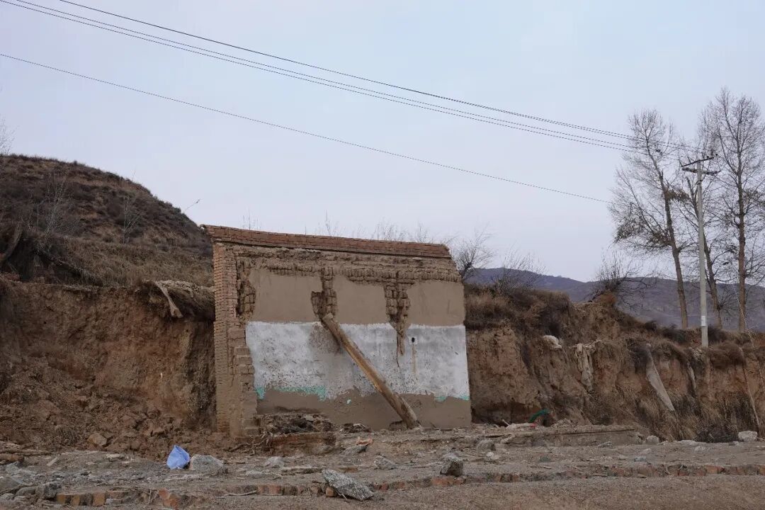 村里发房子了，榆中灾民住进“别墅”(图5)