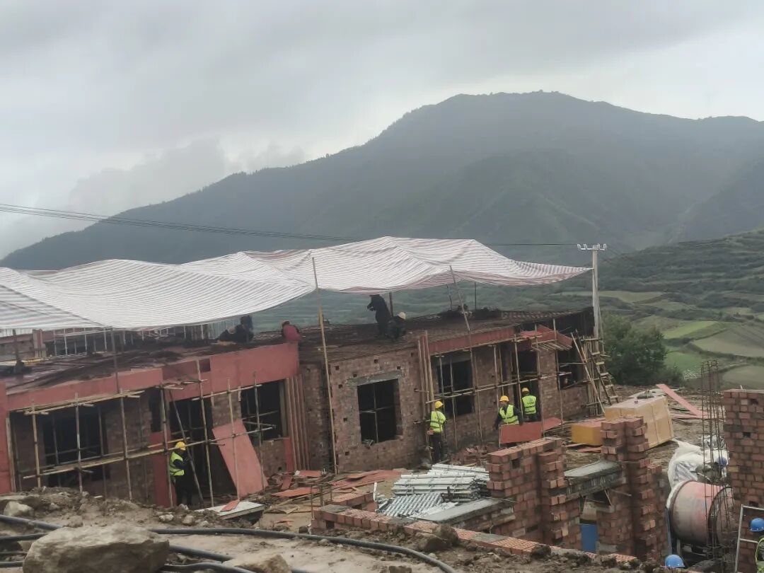 村里发房子了，榆中灾民住进“别墅”(图13)