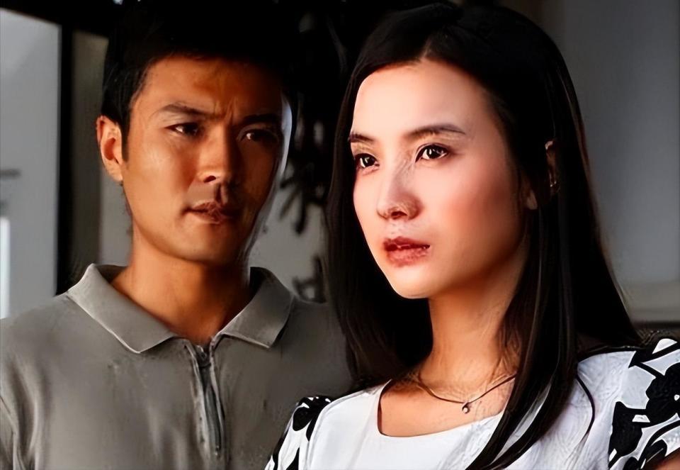 陪睡上位、风流成性？44岁争议缠身的宋佳，如今终于遭到“反噬”(图12)