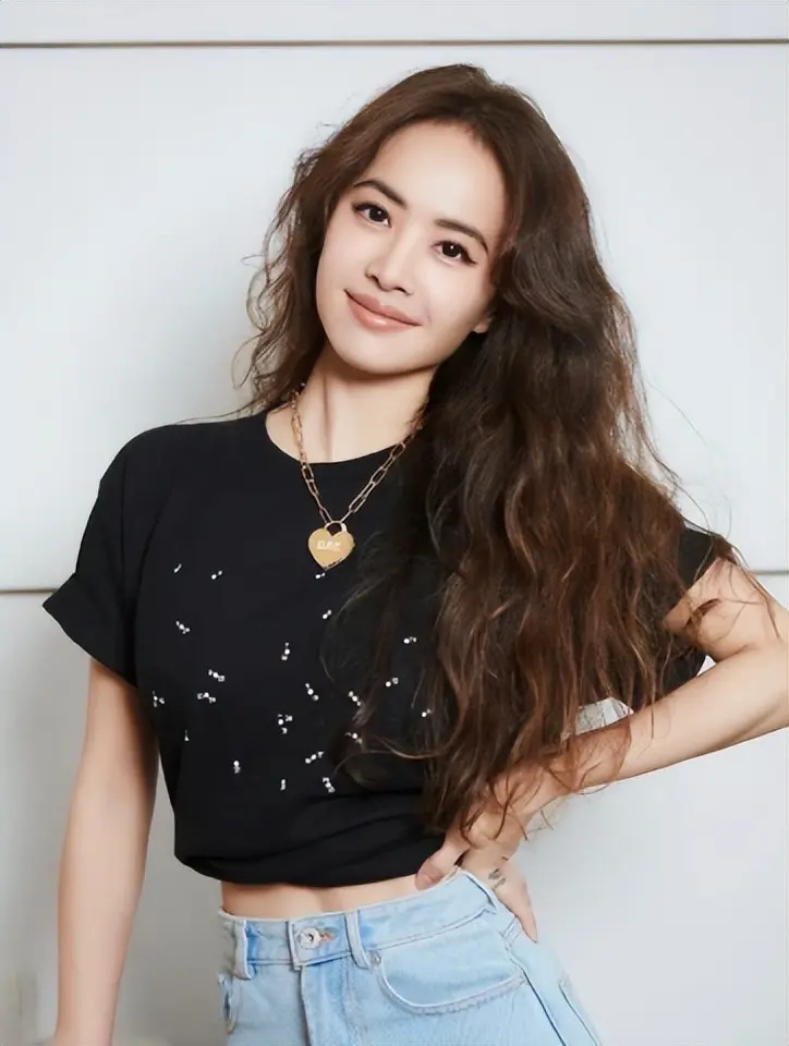 以为是假新闻，其实是真新闻，从撒贝宁到蔡依林，个个离谱又惊人(图10)