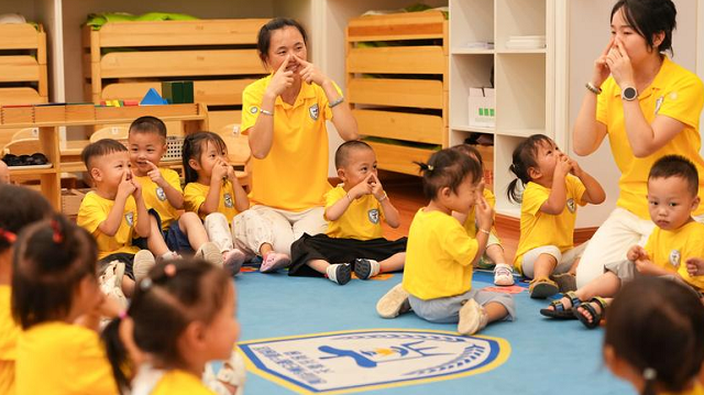 钱哪里来、人怎么留、谁来管？托育服务法还