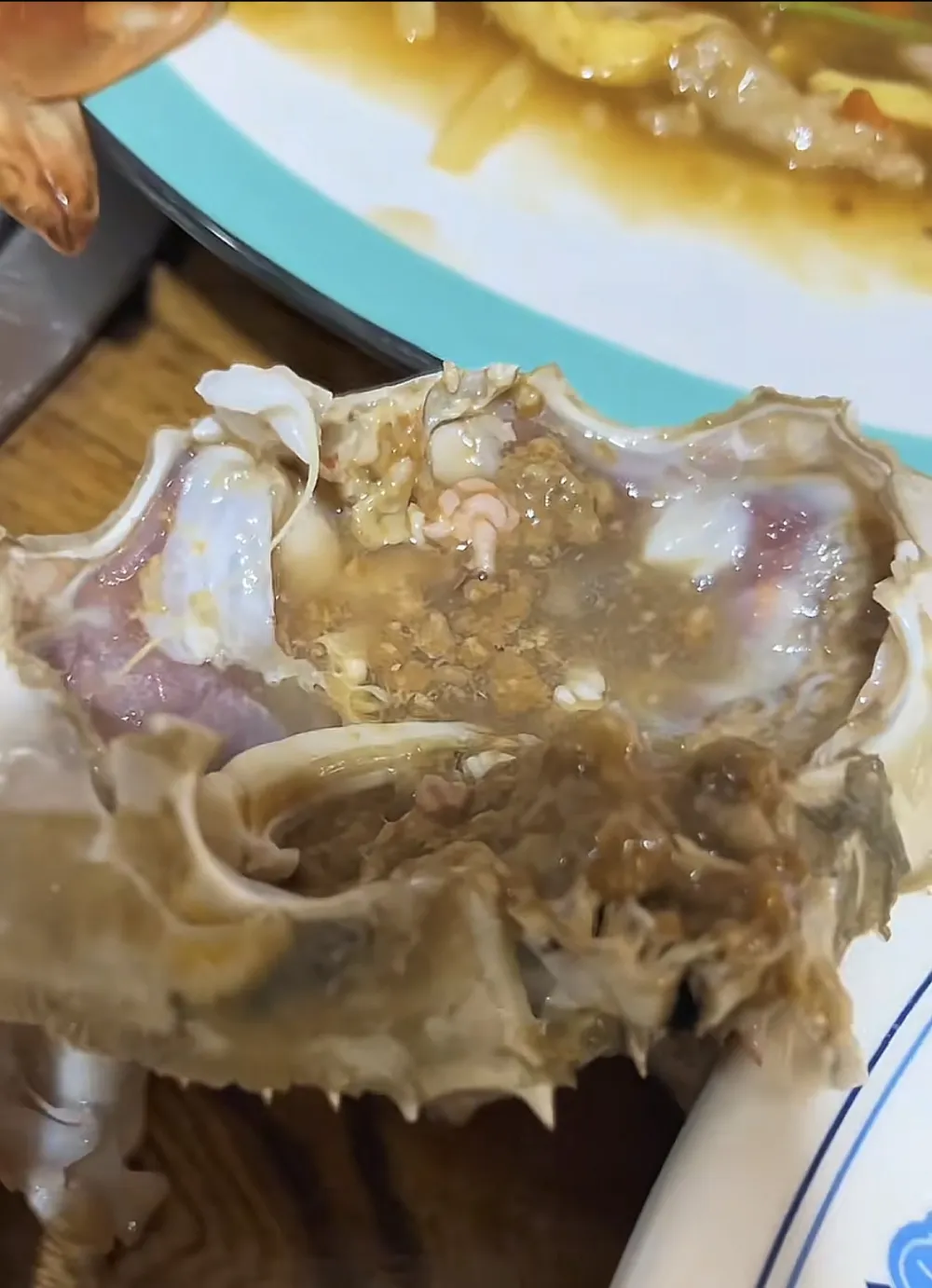 顾客爆料山东一酒楼宰客:点螃蟹时称58元/斤,结账变58元/只(图3) 顾客爆料山东一酒楼宰客:点螃蟹时称58元/斤,结账变58元/只(图3)