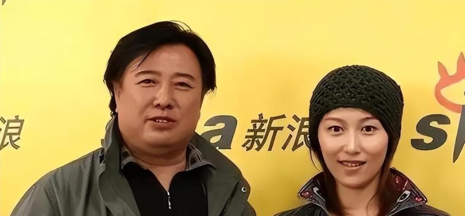 离婚34年，这次高调认爱的刘晓庆陈国军，联手给娱乐圈上了一课(图12)