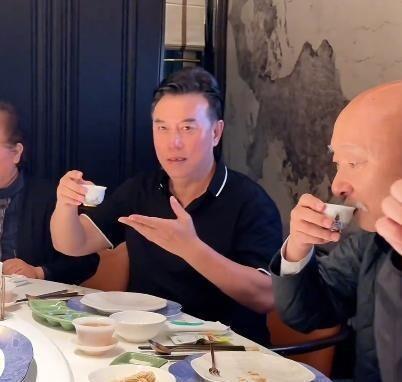 陈佩斯家庭关系真相大白，一场家宴揭开谜底，原来我们都误会了(图3)