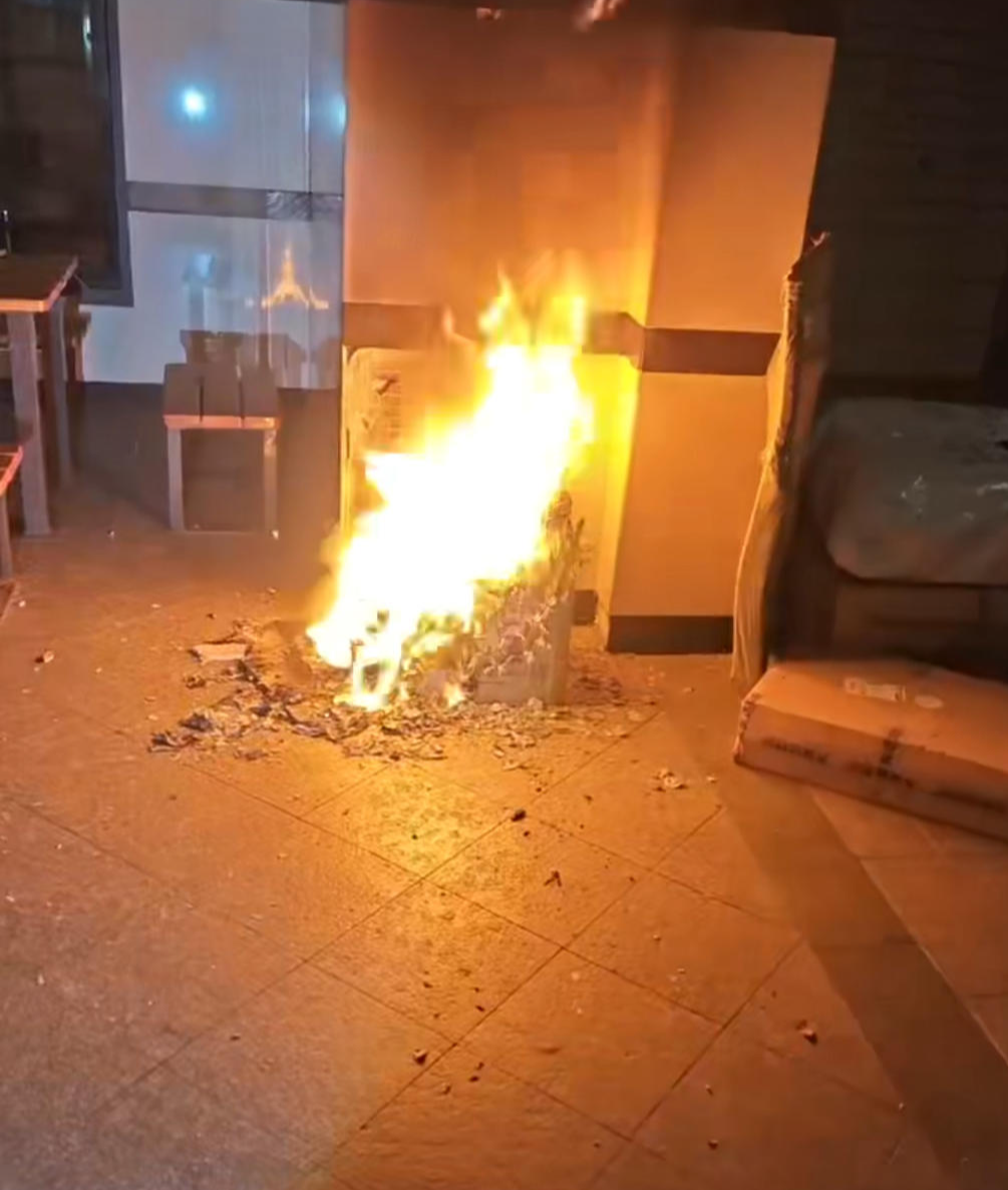 外卖小哥为救火订单超时被扣分，4次申诉均被驳回，平台回应(图1)