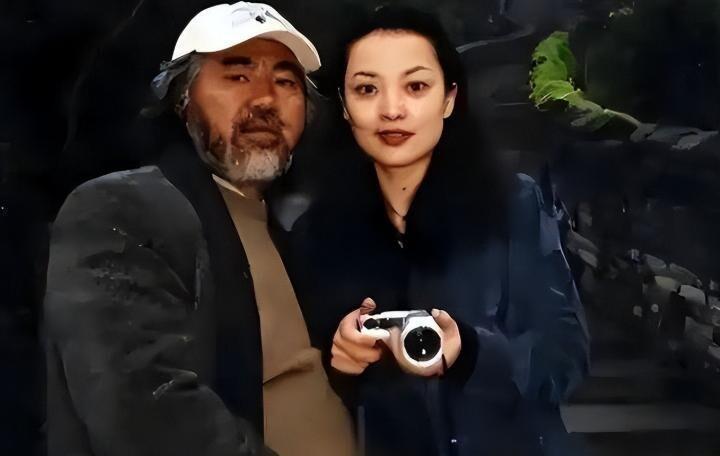 张纪中74岁再当爹，杜星霖自曝闭关4天，没想到1岁女儿的生日评论区炸了(图6)