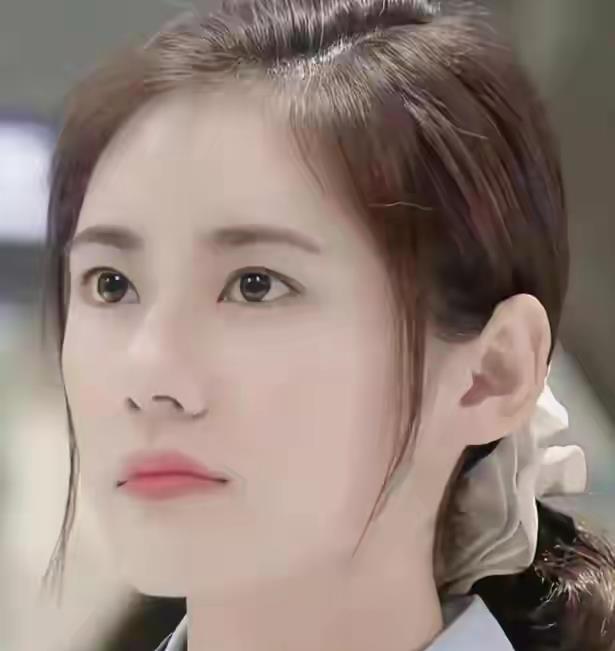 网友于晓光祖宗18代都得感谢秋瓷炫，她生了一个缩小版自己(图1)