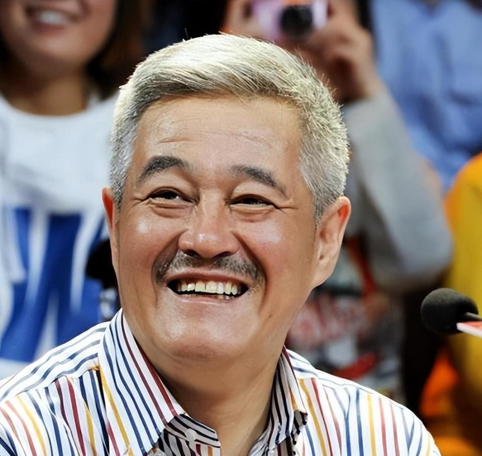 离过年不到俩月，赵本山因何庆魁一句话口碑暴涨，终于扬眉吐气(图5)