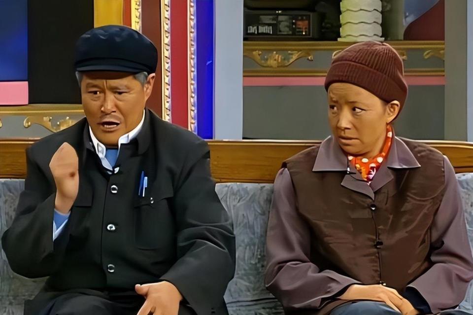 离过年不到俩月，赵本山因何庆魁一句话口碑暴涨，终于扬眉吐气(图12)