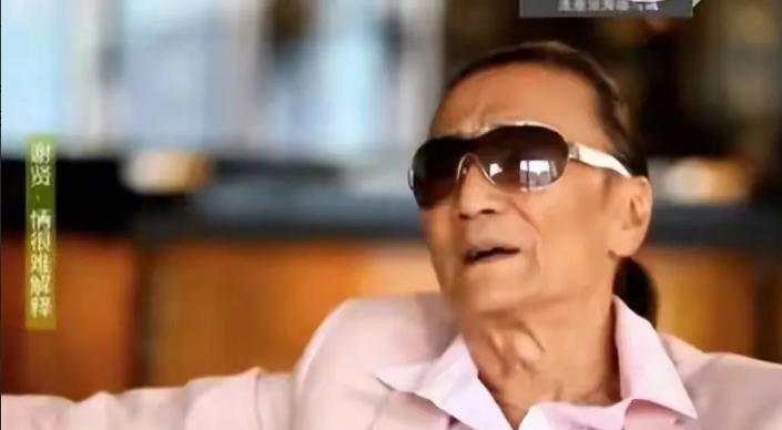 相差49岁情缘再被提！谢贤前女友首曝恋情细节：他如兄如父!(图2)