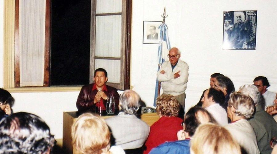 捧着油碗的饥民:为什么3000亿桶石油富不了委内瑞拉(图10) 捧着油碗的饥民:为什么3000亿桶石油富不了委内瑞拉(图10)