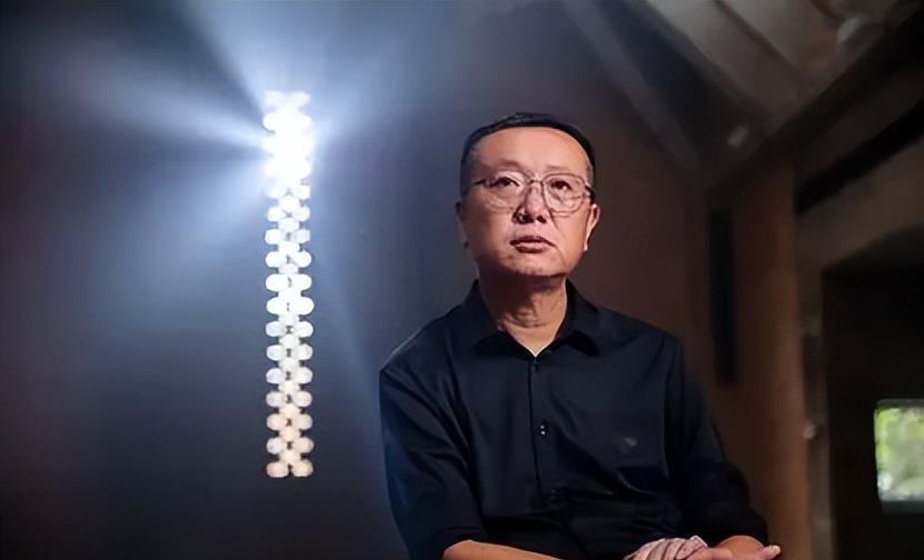 远离造神陷阱，官媒发文辟谣，揭开了邓紫棋真实处境，李健没说错(图15)