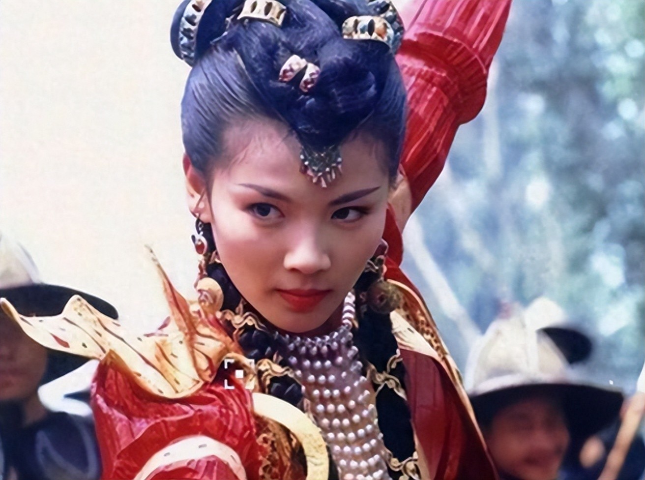 钱再多有什么用？47岁刘涛的现状，给所有的中年女性提了个醒(图1)