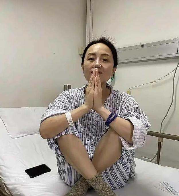 高僧公开朱媛媛生前照片，已为她做莲位牌，入殓师透露在福建去世(图2)