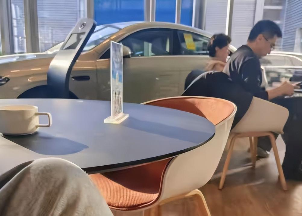 贪财好色、薄情寡义一个不落,最近这四位老戏骨翻车的理由太离谱(图3) 贪财好色、薄情寡义一个不落,最近这四位老戏骨翻车的理由太离谱(图3)