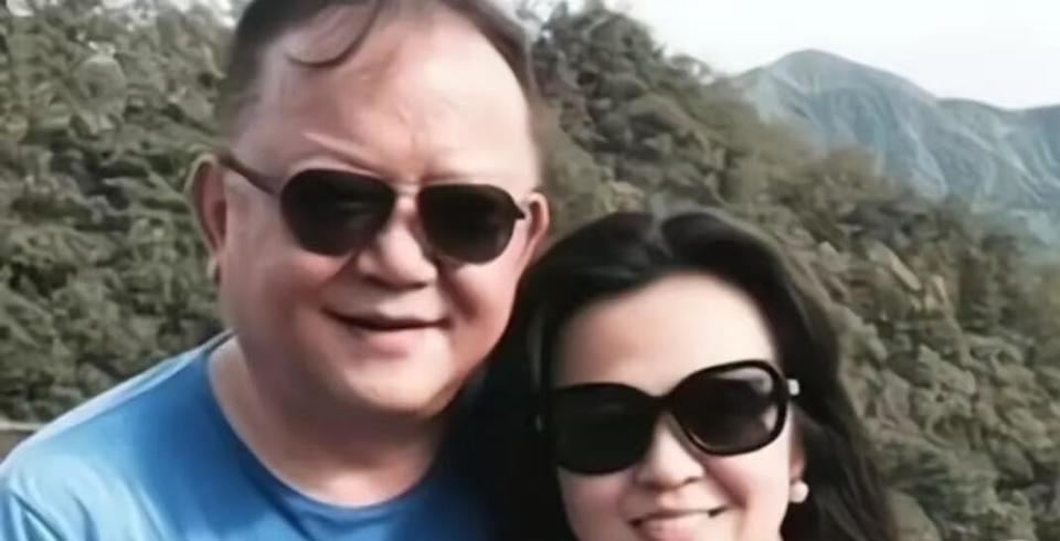 77 岁王刚的晚年：本以为有儿子能安度余生，如今却为养子操劳不停(图7)