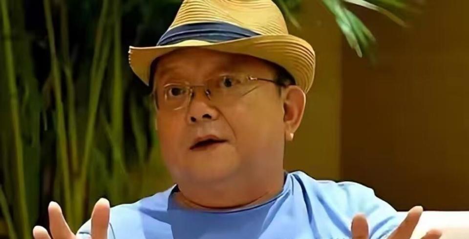 77 岁王刚的晚年：本以为有儿子能安度余生，如今却为养子操劳不停(图32)