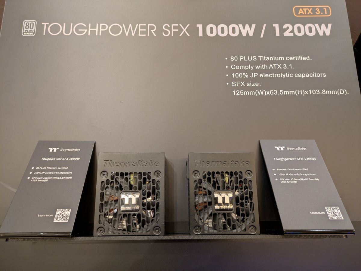 曜越CES 2026电源新品登场：从3000W到SFX小钢炮(图2)