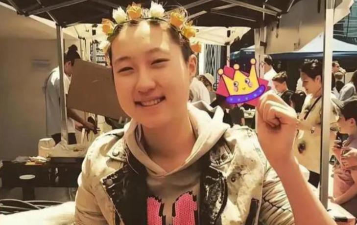 吴绮莉26岁女儿近况曝光，在香港靠设计吃饭，直言只够交房租(图4)