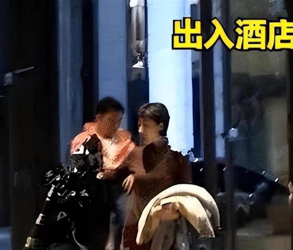 世上没有后悔药，37岁的风情女人任素汐，还是走到今天这步(图1)