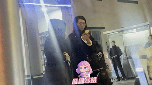 林俊杰女友现身派出所，被男方粉丝开扒隐私造谣，选择报警维权！(图2)