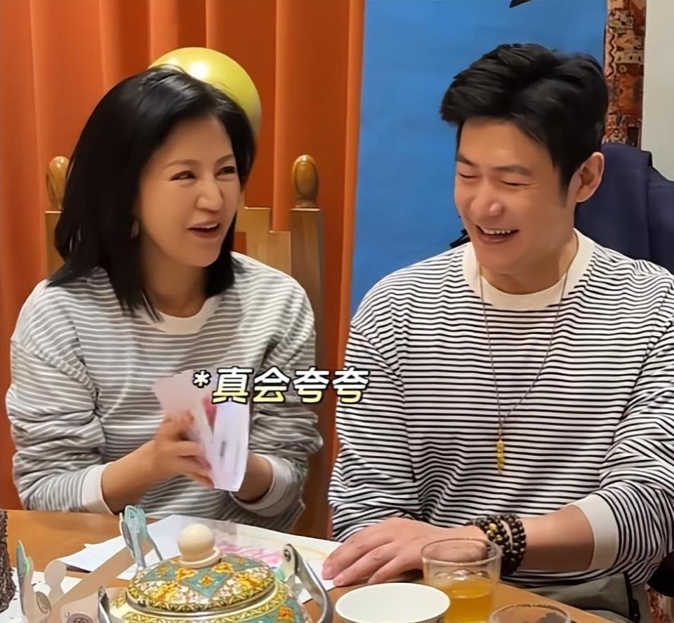 陆毅庆祝50岁生日，两个女儿偷偷抹眼泪：爸爸怎么一下子就老了？(图13)