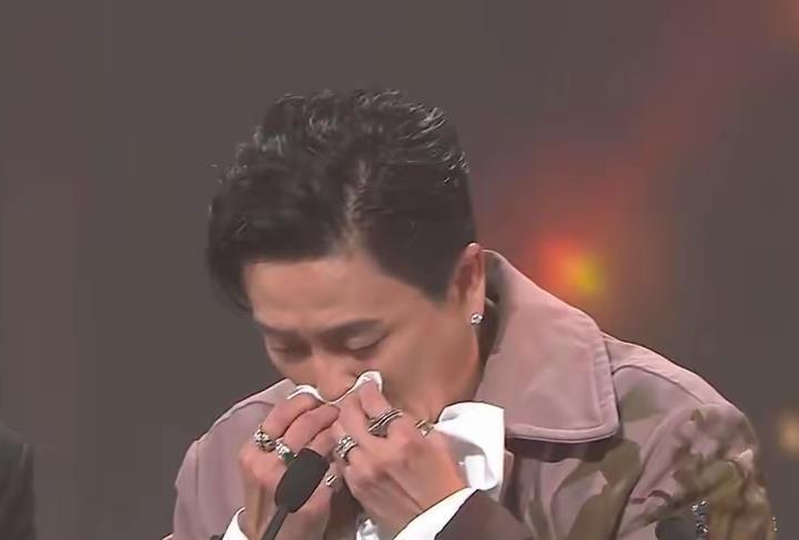 别再替胡杏儿意难平了！45岁黄宗泽自曝婚姻观，哪有什么恨海情天(图6)